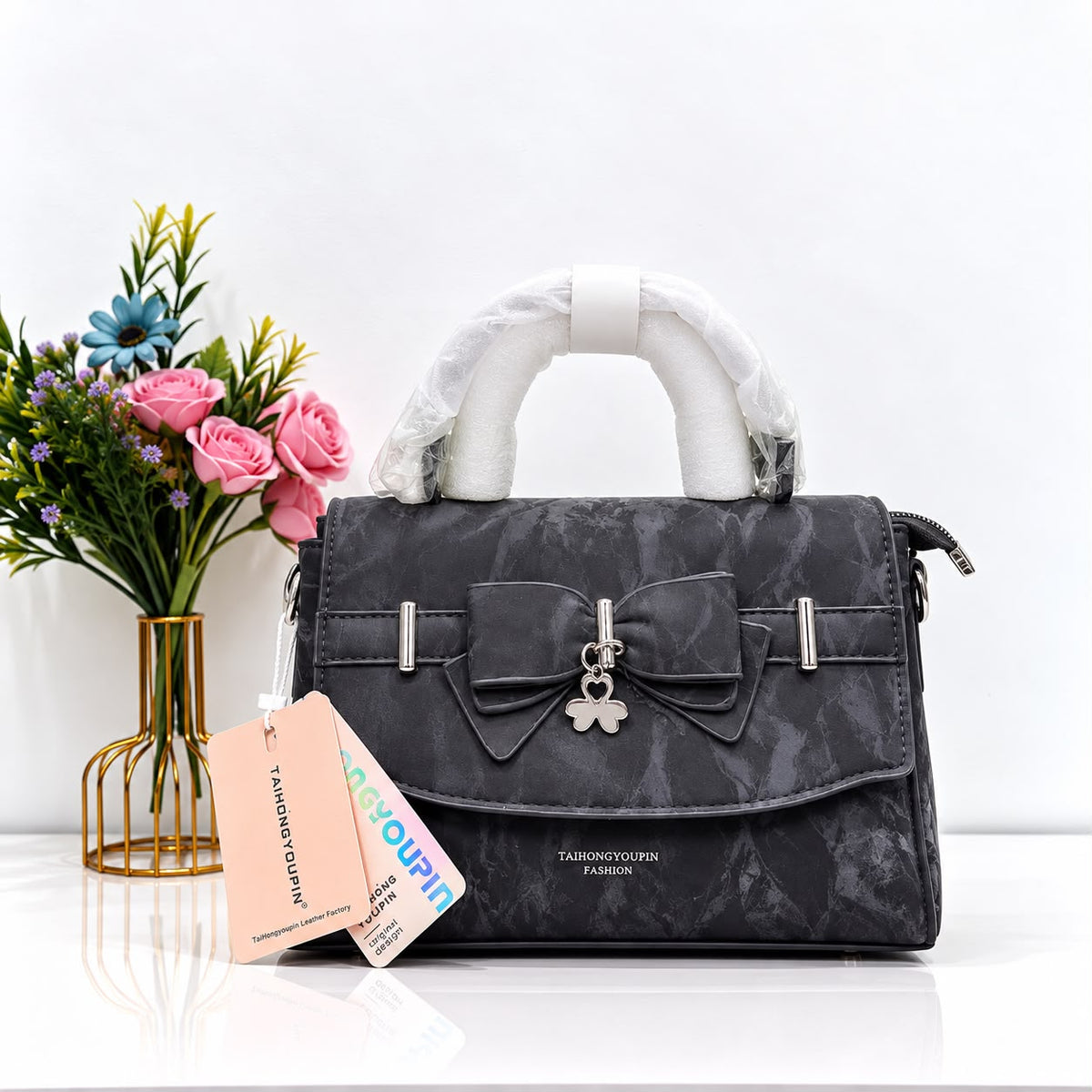 Women's Handbag & Crossbody Bag with Front Lock (Black)