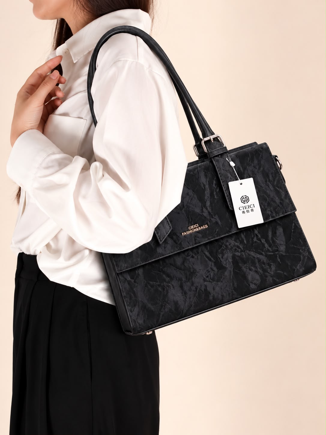 Women's Handbag with Long Strap – Everyday Style (Black)